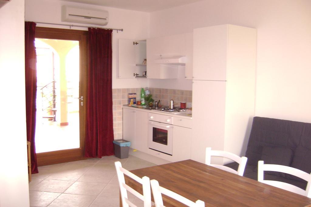 Ferienwohnung Casa Di Livia SantʼAnna Arresi Exterior foto
